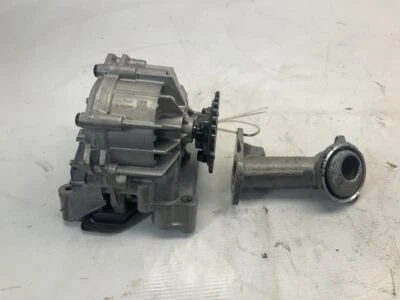 Bomba de aceite motor BMW 6 Series 650i xDrive convertible 4,4 AT AWD 12 13 15 16 B Foto 1 de 4