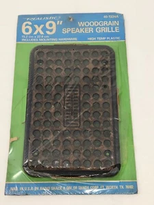 GRIGLIA ALTOPARLANTE VINTAGE NOS REALISTICA VENATURA DEL LEGNO 6x9" RADIO SHACK USA 40-1334A 01 - Foto 1 di 4