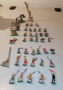 41 pezzi Fratelli Enrico 1935 circa figure in peltro dipinte a mano 3,5 cm - 12 cm rarità - Foto 1 di 16