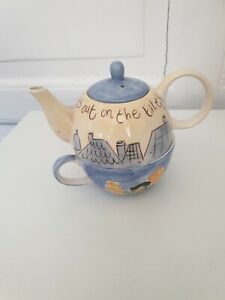 WHITTARD OF CHELSEA TEAPOT AND MATCHING CUP/SAUCER "CATS OUT ON THE TILES"