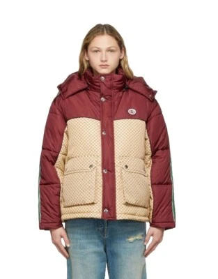 Jaqueta bombardeiro acolchoada de náilon paraquedas GUCCI GG 44 bege logotipo web lava/vermelho feminina - Imagem 1 de 4