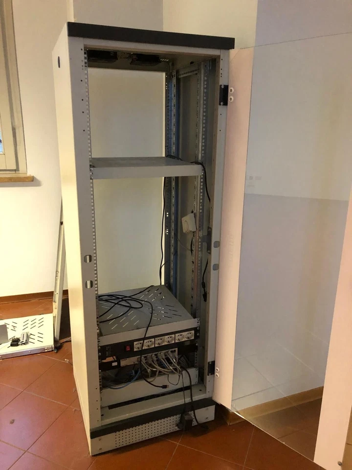 Armadio Rack altezza 170 cm - Immagine 1 di 2