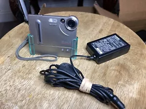 Casio Exilim EX-S2 Wearable Card Digital Camera w/ Charger Cradle Tested READ - Picture 1 of 22