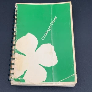 Cooking In Clover Spiral-Bound Cookbook 1977 Jewish Hospital Auxiliary St. Louis - Foto 1 di 12