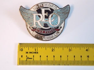 Rare 1912-1919 REO Motor Car Fifth Automobile Radiator Emblem Brass Hood Badge - Picture 1 of 6