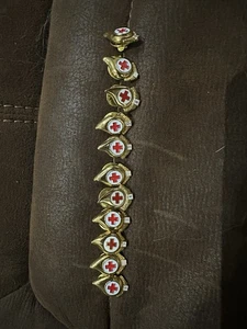 a collection of American Red Cross blood donor pins From 1 Till 8 Gallon, 11 PCs - Picture 1 of 4