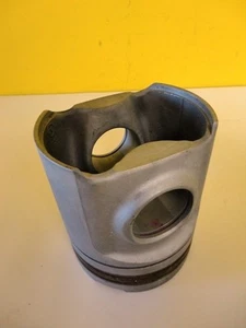 Unused CATERPILLAR Piston P/N 7N 7164 7N7164 CAT Replacement Part 30DAYGUARANTEE - Picture 1 of 1