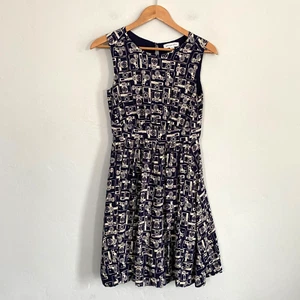 Emily and Fin Camera Print Dress Women Size Medium Blue Fit Flare - Picture 1 of 13