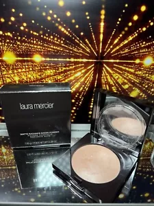 Laura Mercier Cosmetics - Matte Radiance Baked Powder - Shade Highlight-01 - Picture 1 of 2