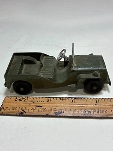 Vintage 1950s Tootsietoy Large 4 1/2" Diecast Green W-2017590 Army Jeep EX - Picture 1 of 9