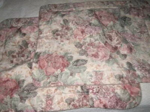 CROSCILL COTSWOLD CINNAMON GREEN CREAM FLORAL (2PC) STANDARD SHAMS 24" X 28" - Picture 1 of 6