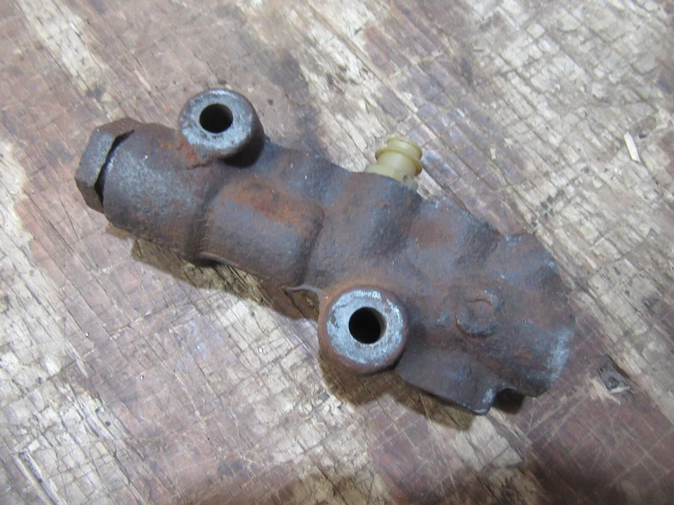 Chevrolet Camaro 1978 stock línea de freno porción válvula de control bloque montaje  Foto 1 de 4