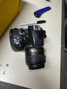 Nikon D3300 (Kit AF-S DX NIKKOR 18-55mm f/3.5-5.6G VR II) Envío Flash✅✅ - Imagen 1 de 2