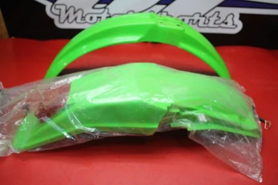 KAWASAKI GREEN UFO FRONT & REAR FENDER SET  - Image 1 of 4