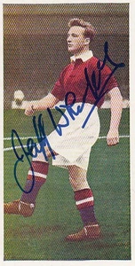 Vintage SIGNED CHIX 1956/57 Trading Card JEFF WHITEFOOT MAN UNITED - Picture 1 of 1