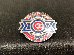 2014 MLB Chicago Cubs logo hat / Lapel Pin - Picture 1 of 1