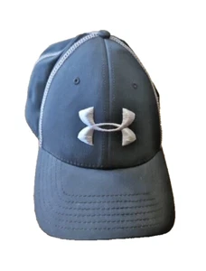Under Armour Black Cap Size M-L Stretch Fit Grey/Silver Emblem 1240057 Pre-owned - Picture 1 of 5