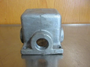 Crouse Hinds Base für Buchse CES2213 - Bild 1 von 7