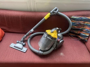 Dyson DC29 Zyklon-Staubsauger - Bild 1 von 5