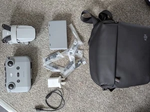 DJI Mini 2 4K Fly More Combo - Picture 1 of 3