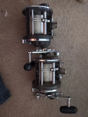 2 Daiwa Sealine 47H Conventional Trolling Fishing Reels - Image 1 of 4