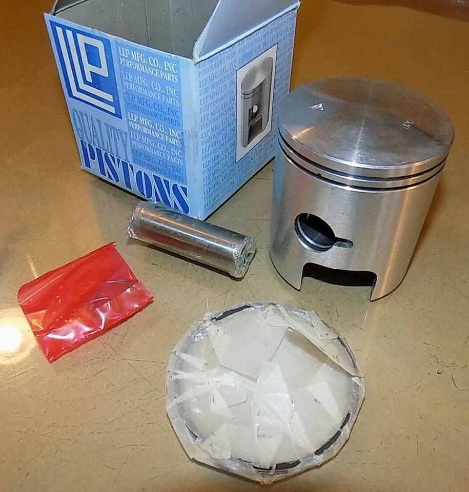 1974 1975 John Deere JDX8 440/1976 1977 1978 LiquiFire_Cyclone LH Piston KIT_.02 - Image 1 of 1