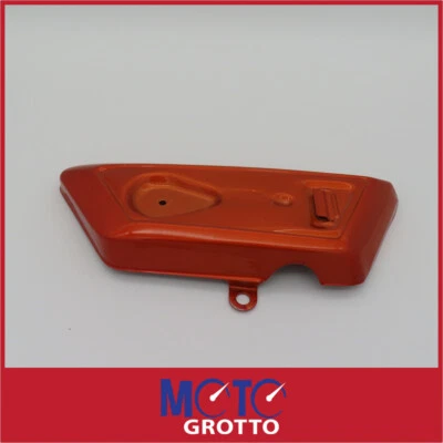 Yamaha R5B (70-72) , R5C (70-72) Cover Side Right - Image 1 of 4