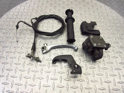 2004 01-04 Aprilia Atlantic 500CC Scooter Cilindro maestro Cable de acelerador Foto 1 de 4