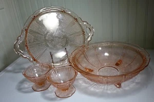 4 PC JEANETTE PINK DEPRESSION GLASS CHERRY BLOSSOM Tray Bowl 2 Sherbet Custards - Picture 1 of 12