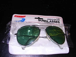 NOS Aviator Sunglasses Silver Frame Green Glass Lenses - Standard Motor Products - Picture 1 of 4