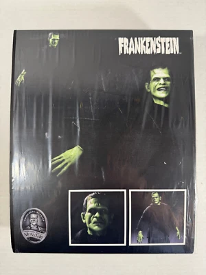 Figura Mezco One: 12 Frankenstein PX Previews Versión Color Exclusiva Foto 1 de 4