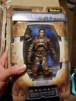Art Asylum Star Trek Enterprise Away Team Capitán Jonathan Archer en traje de EVA Foto 1 de 2