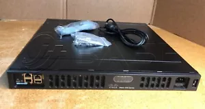 Cisco ISR4331-V/K9 PVDM4-32 NIM-2FXO ISR 4331 Router UC license - Picture 1 of 1
