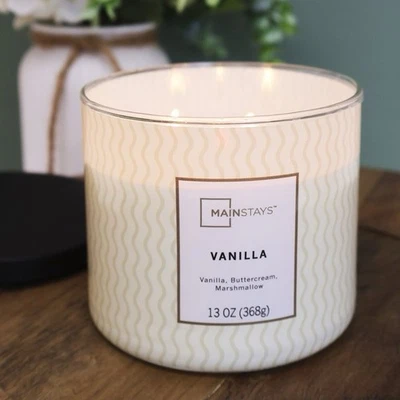 Свеча с ароматом ванили Mainstays 3 фитиля 13 унций - Изображение 1 из 4