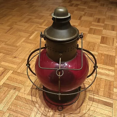 W.H. Harvie & Co. Red Globe Kerosene Marine Lamp Nautical Ship Lantern - RARE! • 300$
