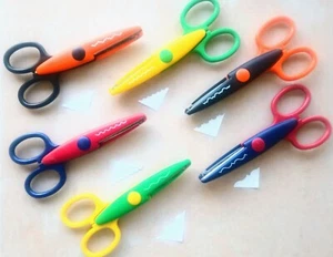 (6-teiliges Rüschenscheren-Sortiment) 5,25 Zoll Länge, bunt für Schule Spaß Handwerk - Bild 1 von 6