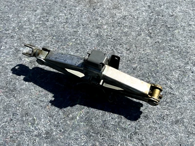 1989-1994 Nissan 240sx S13 Spare Tire Jack Mounting Bracket 180sx Silvia 200sx - Image 1 of 4
