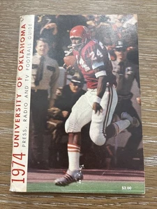 1974 Oklahoma Sooners Press Guide Barry Switzer National Champions D8 - Picture 1 of 8