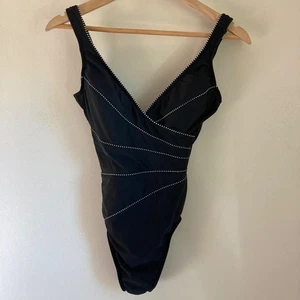 Miraclesuit women's one piece swimsuits size 8 preowned - Picture 1 of 5