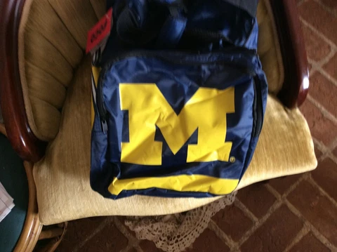 NWT  University Of Michigan Wolverines Blue Yellow Straps Gym Duffle Bag Cover