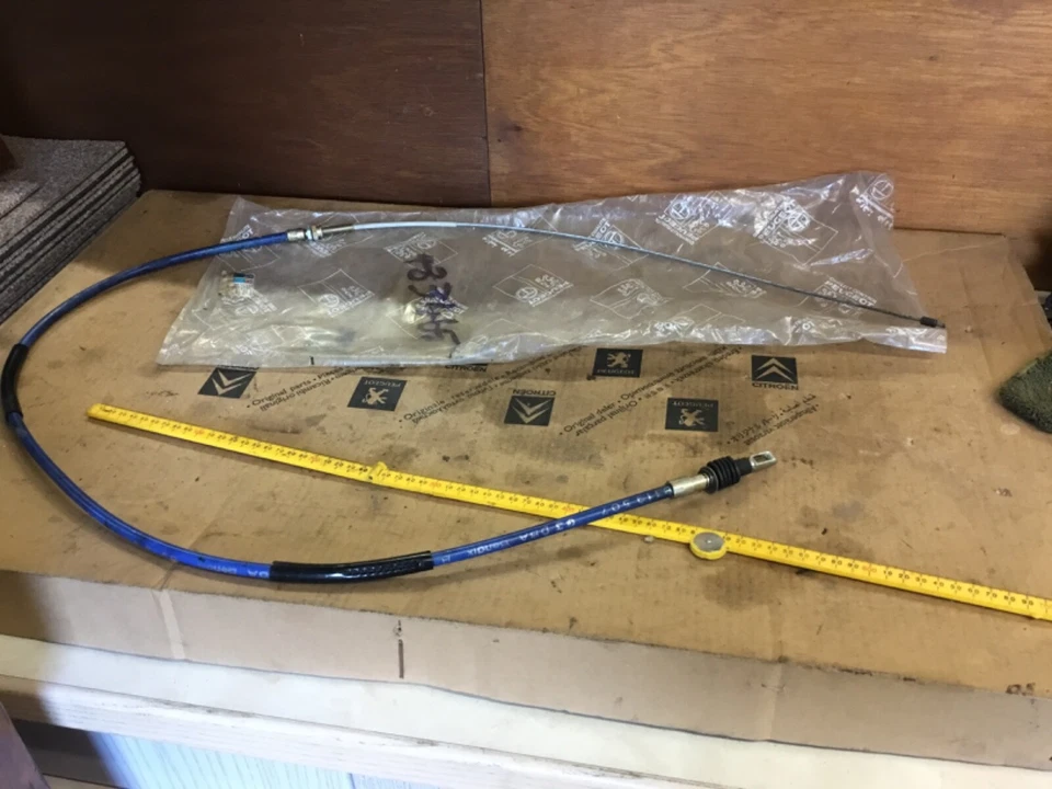 Genuino Peugeot 604 después 1977 cable freno de mano trasero 483465 1730mm Foto 1 de 3