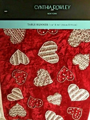 CYNTHIA ROWLEY TABLE RUNNER (1) RED HEARTS VALENTINES VISCOSE COTTON 14 X 36 NWT - Image 1 of 2