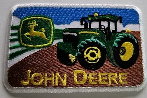 John Deere Traktor bestickt Bügelbild Patches 2 3/4 x 4 1/4" - Bild 1 von 1