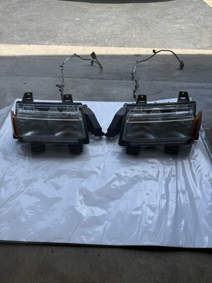 Señales de giro LED y luces marcadoras de guardabarros para Jeep 2018+ kit combinado OEM Foto 1 de 4