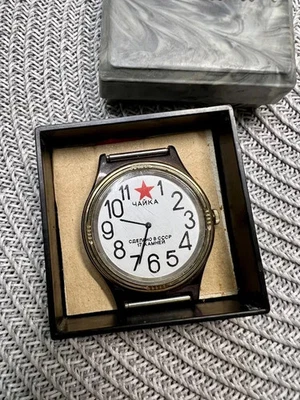 Reloj Pulsera Vintage "Gaviota" 17 Piedras URSS Foto 1 de 4
