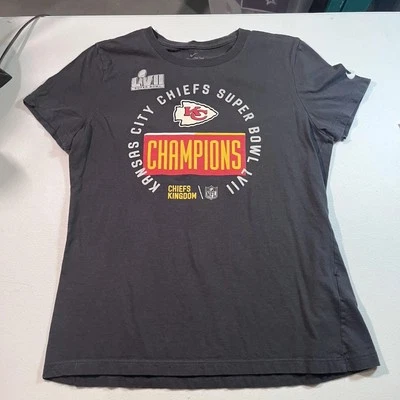 The Nike Tee Women’s Size Medium Kansas City Chiefs Super Bone Tshirt EUC - Image 1 of 4