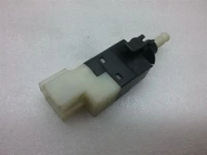 0015453809 Brake Stop Light Switch MERCEDES MB-17-13 - Picture 1 of 4