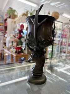 Jarrón antiguo de ciervo alemán de bronce 1890  - Imagen 1 de 10