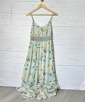 Vestido Forever 21 para mujer talla mediana verde menta bordado cintura Peek-a-Boo Foto 1 de 4