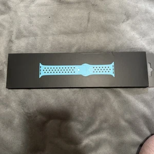 DISCONTINUED NIKE 38mm,40mm,41mm APPLE WATCH CHLORINE BLUE/GREEN GLOW SPORT BAND - Zdjęcie 1 z 5